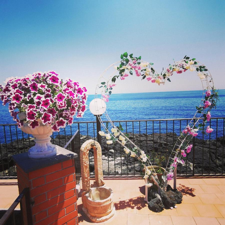 Bed and Breakfast Made In Sicily Santa Tecla Ачиреале Экстерьер фото